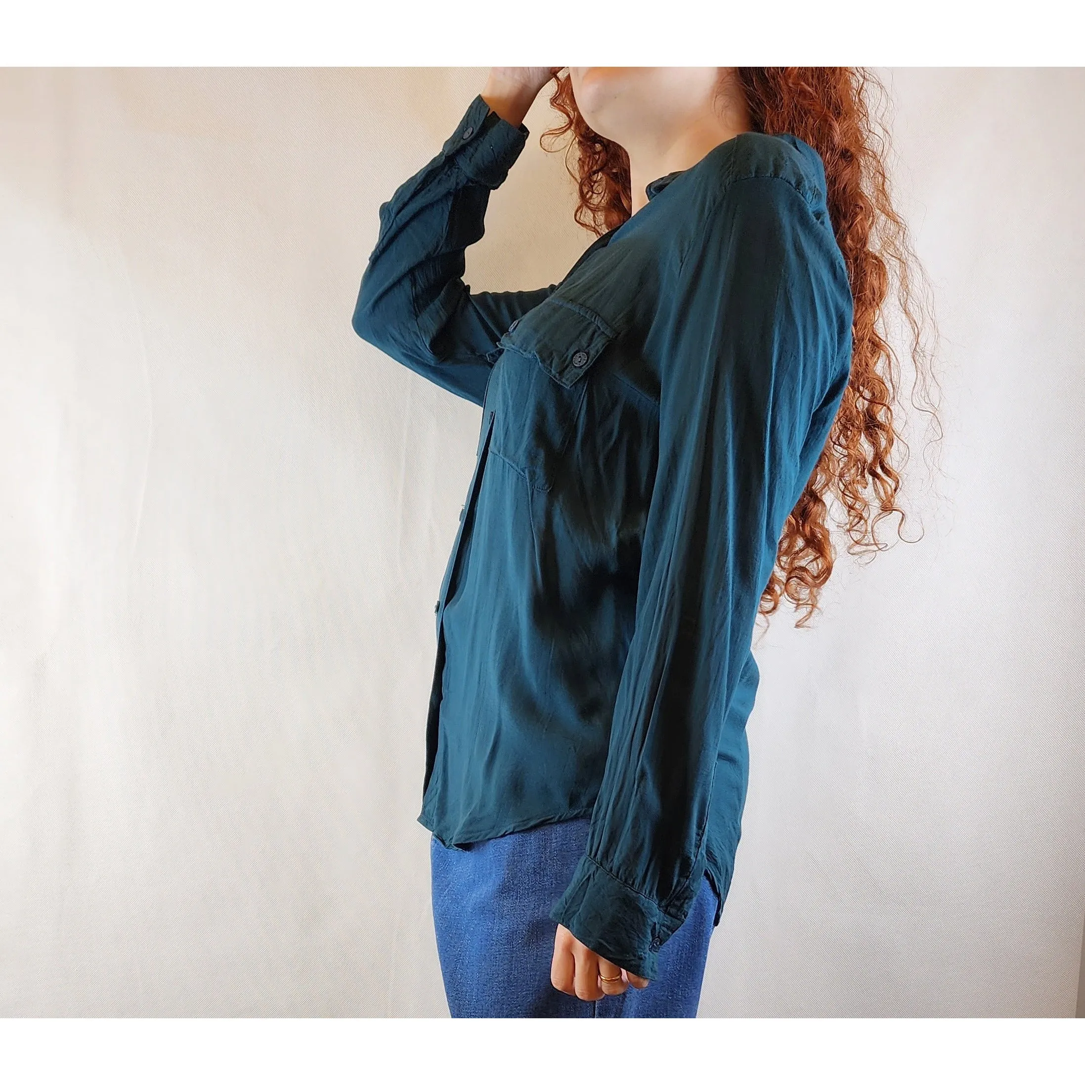Totem forest green shirt with front pockets size 10
