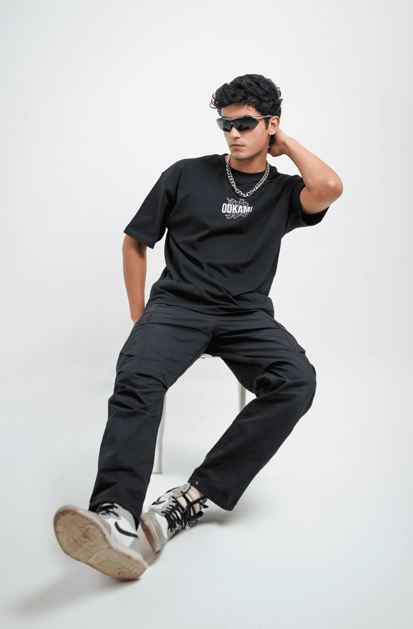 Wolf 2.0 Black Printed Oversized T-shirt | Drop Shoulder T-shirt