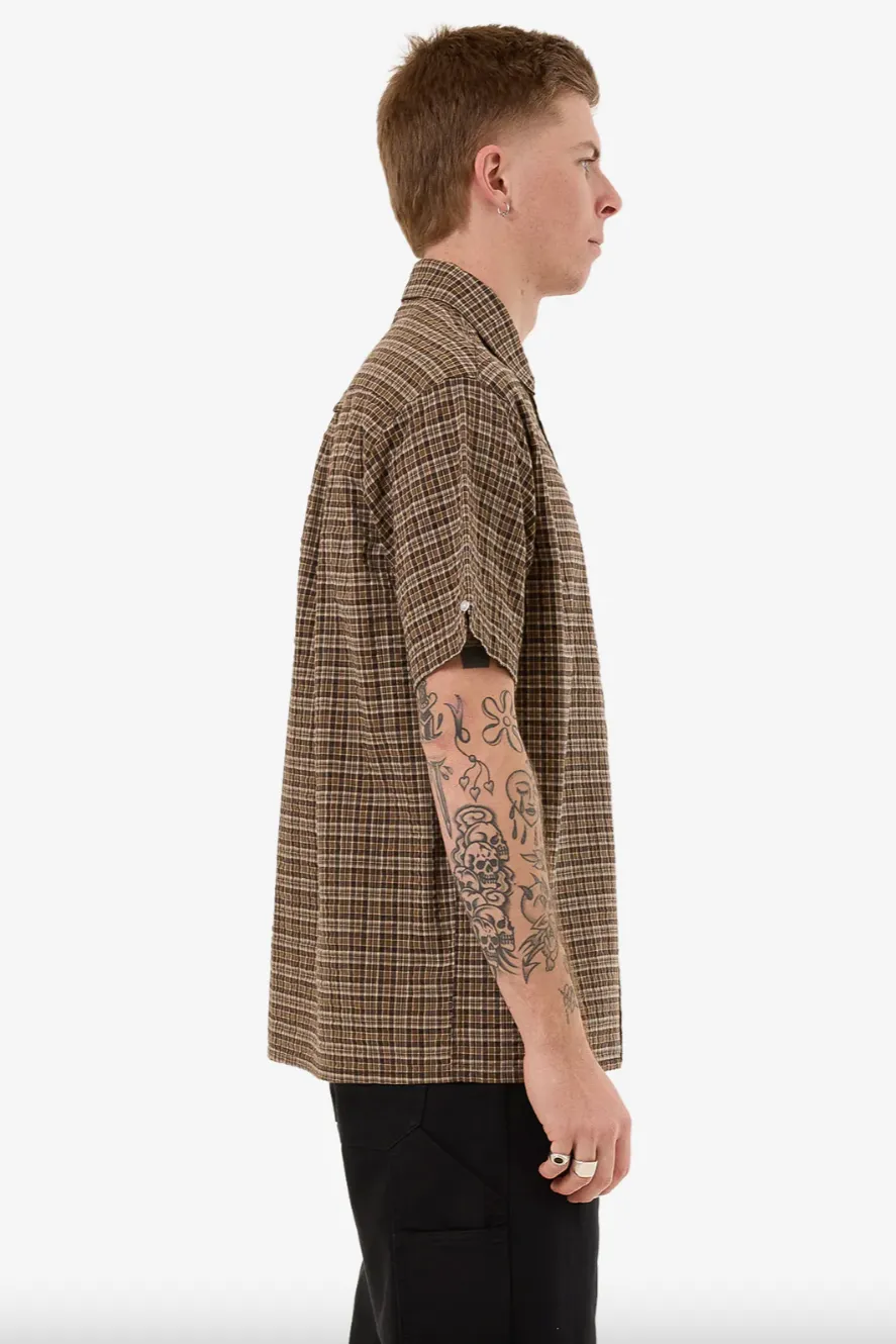 WORSHIP SUPPLIES LAVISH SHORT SLEEVE SHIRT - BROWN